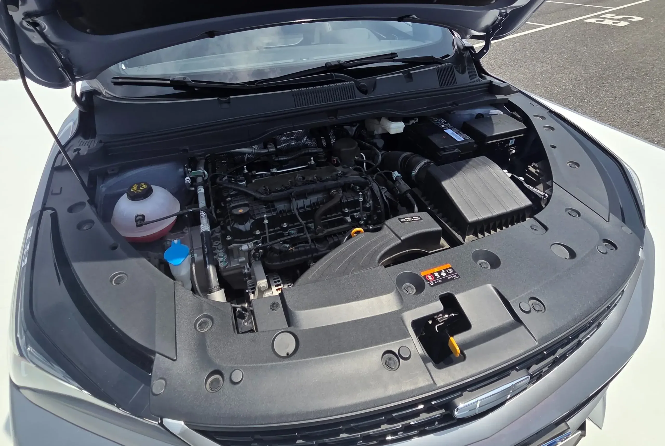 Geely M9 (1)