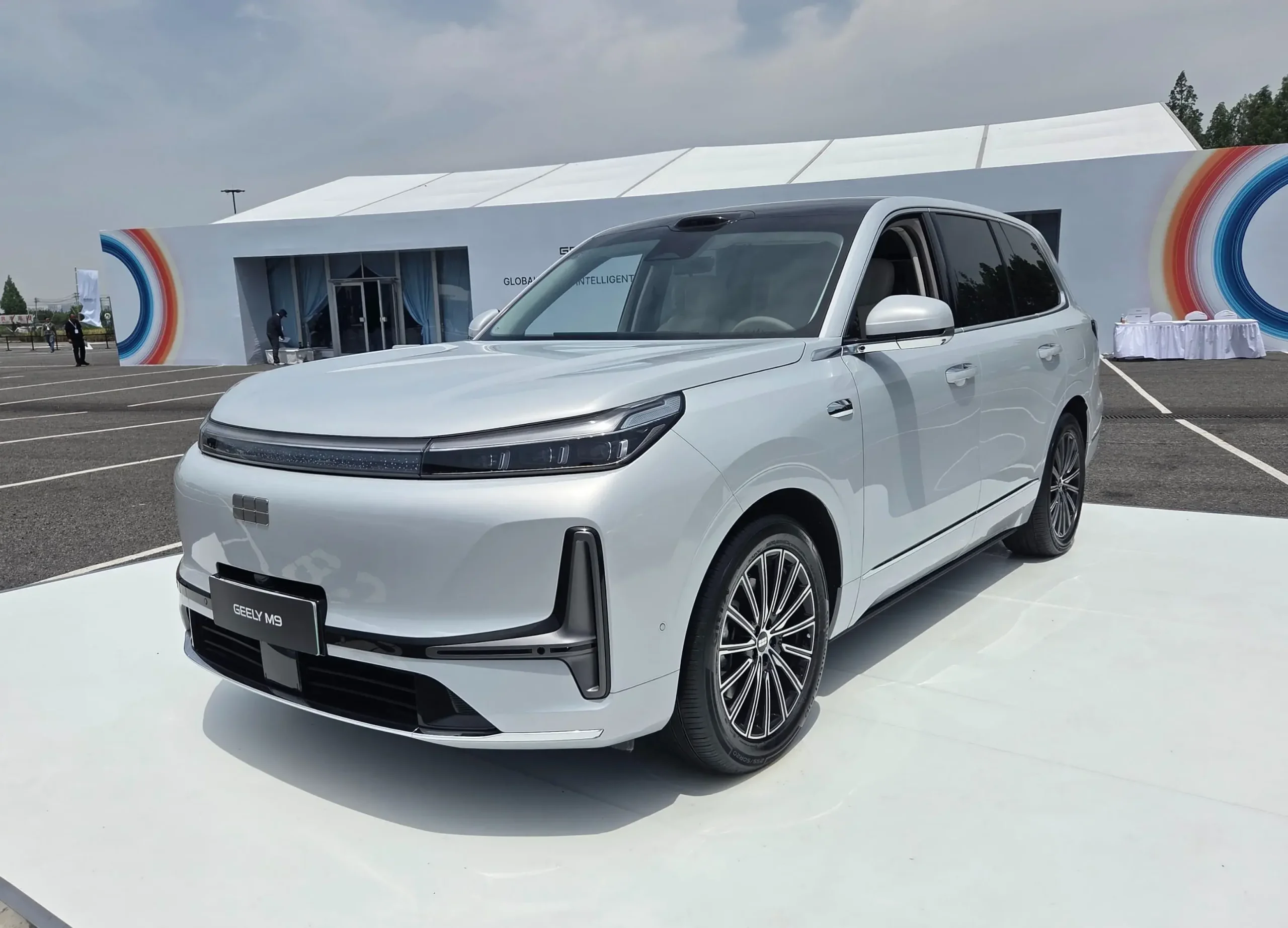 Geely M9 (2)