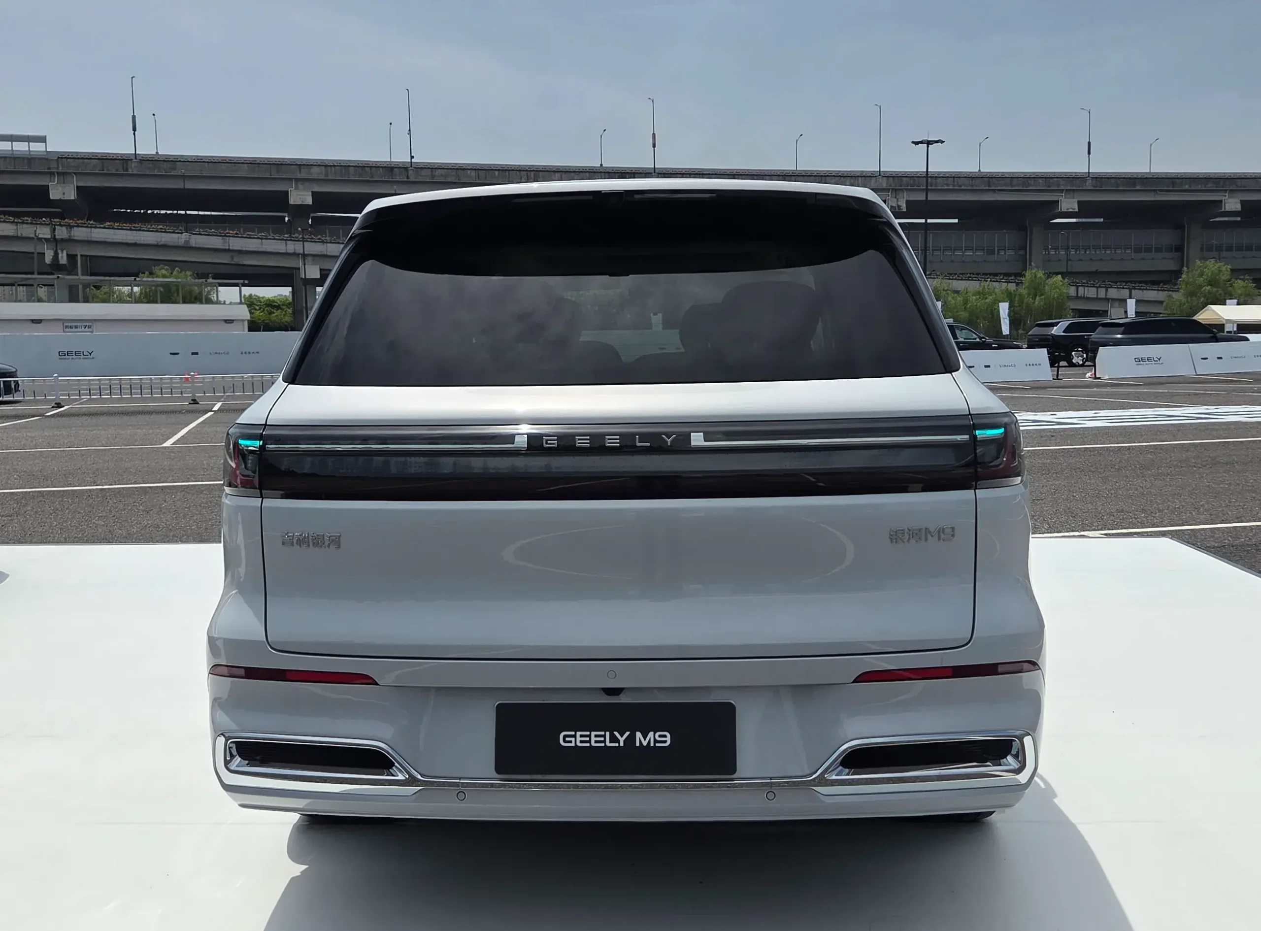 Geely M9 (12)
