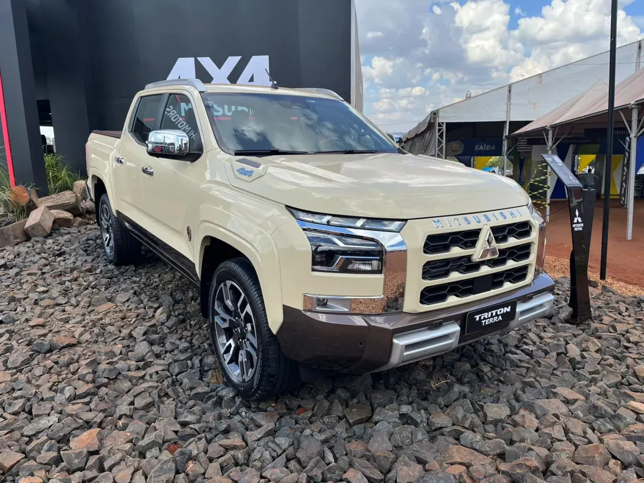 Mitsubishi Triton Terra 2026