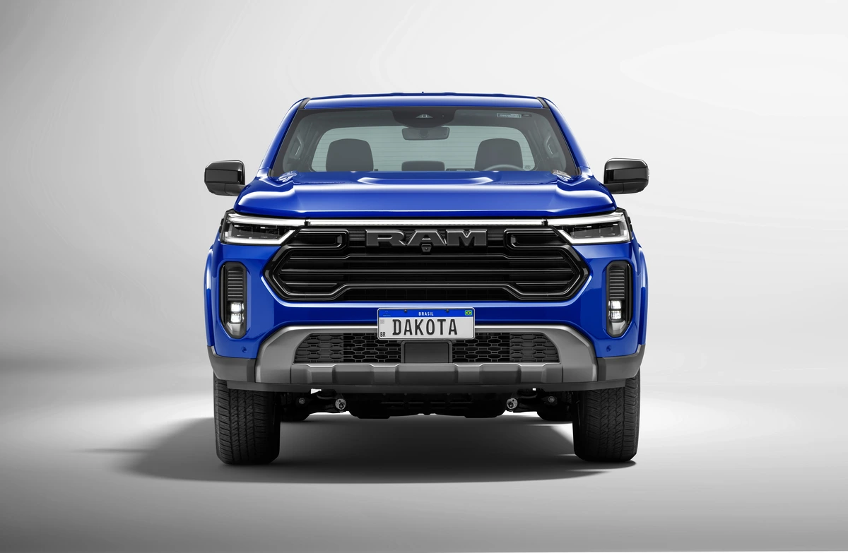 Ram Dakota Laramie Night Edition