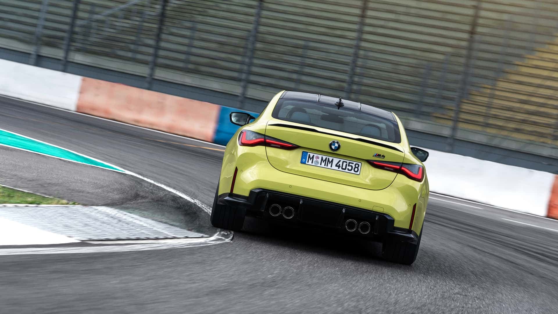 BMW M4 Competition chega ao Brasil em breve