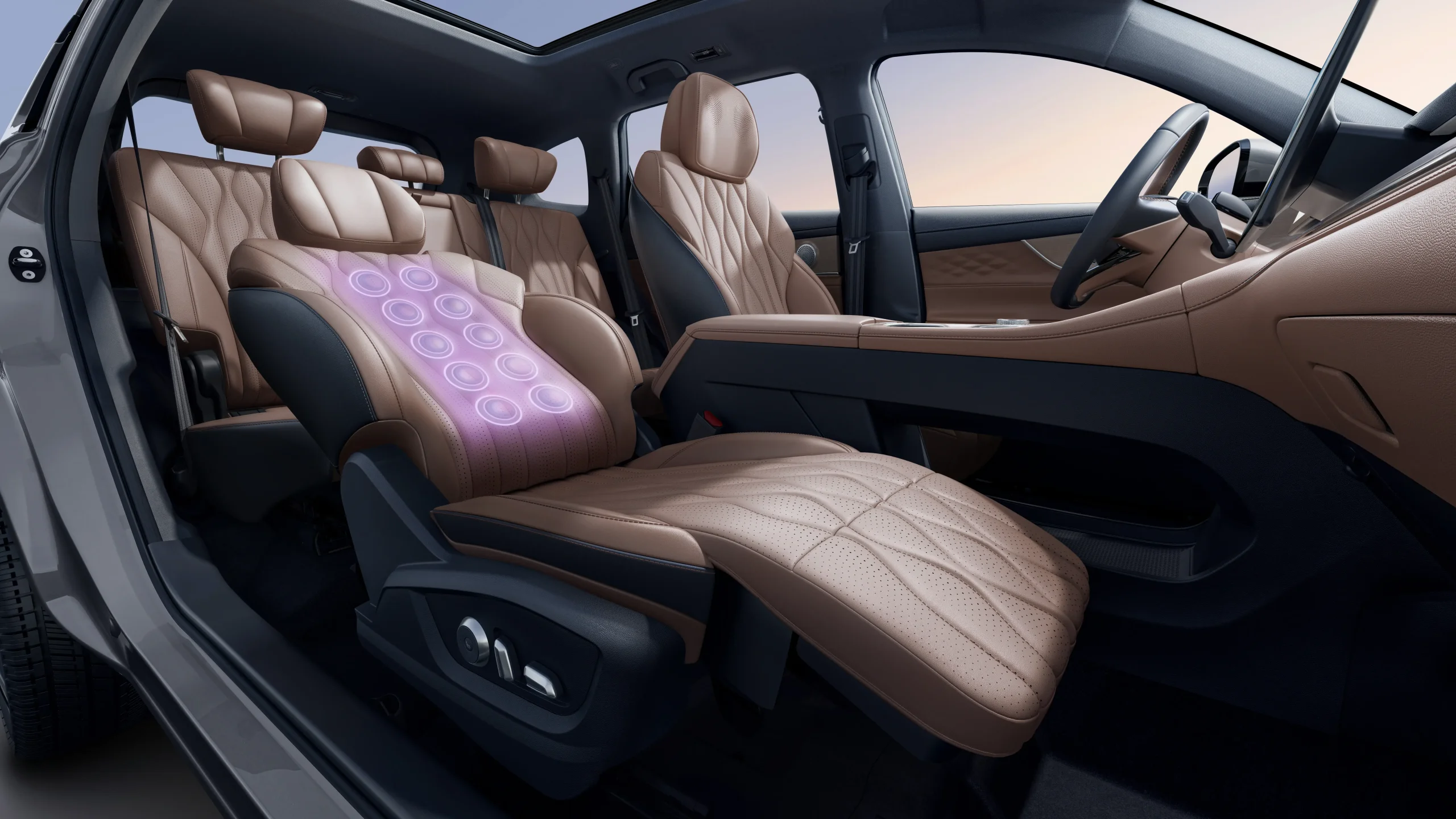 Tiggo 7 PHEV e Tiggo 8 PHEV adotam bancos com sistema de aquecimento e ventilação