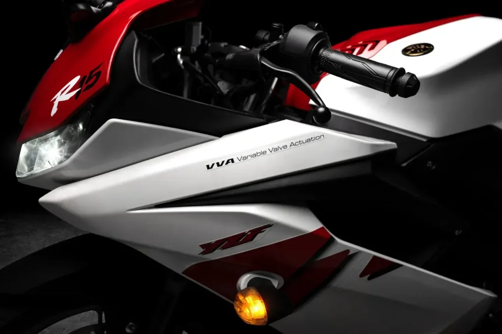 Yamaha Yzf R15 Aniversário 70 Anos (6)