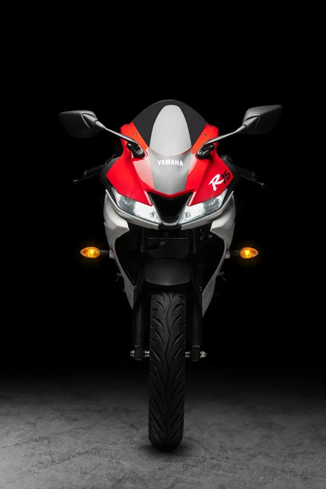 Yamaha Yzf R15 Aniversário 70 Anos (9)