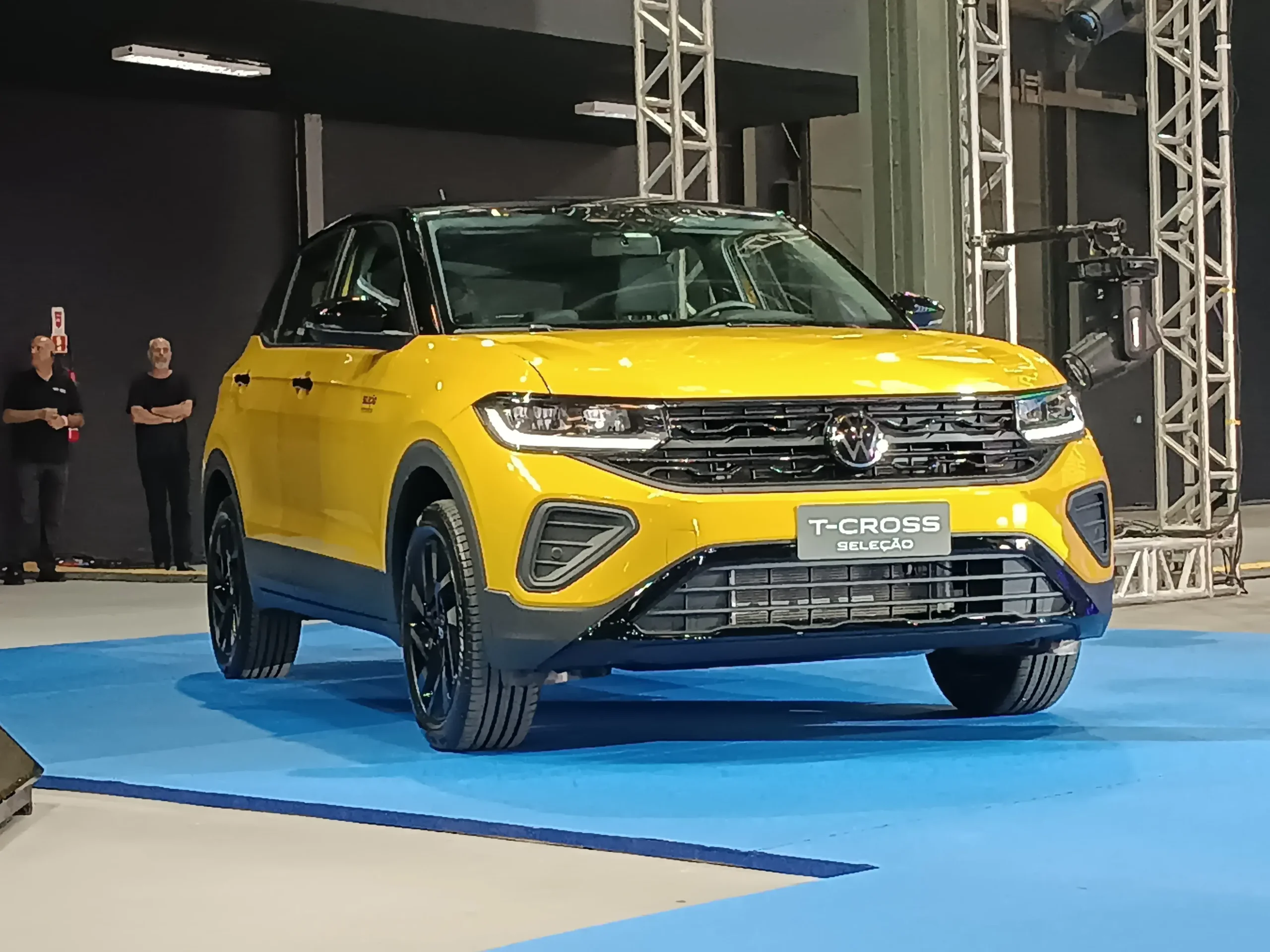 Volkswagen T Cross Canarinho (1)