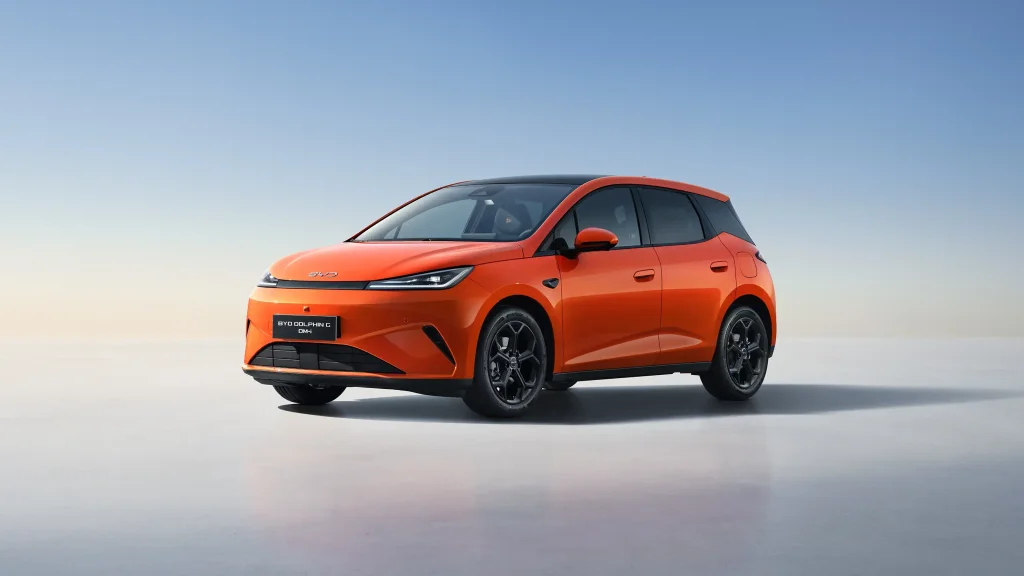 BYD Dolphin híbrido é revelado na Europa