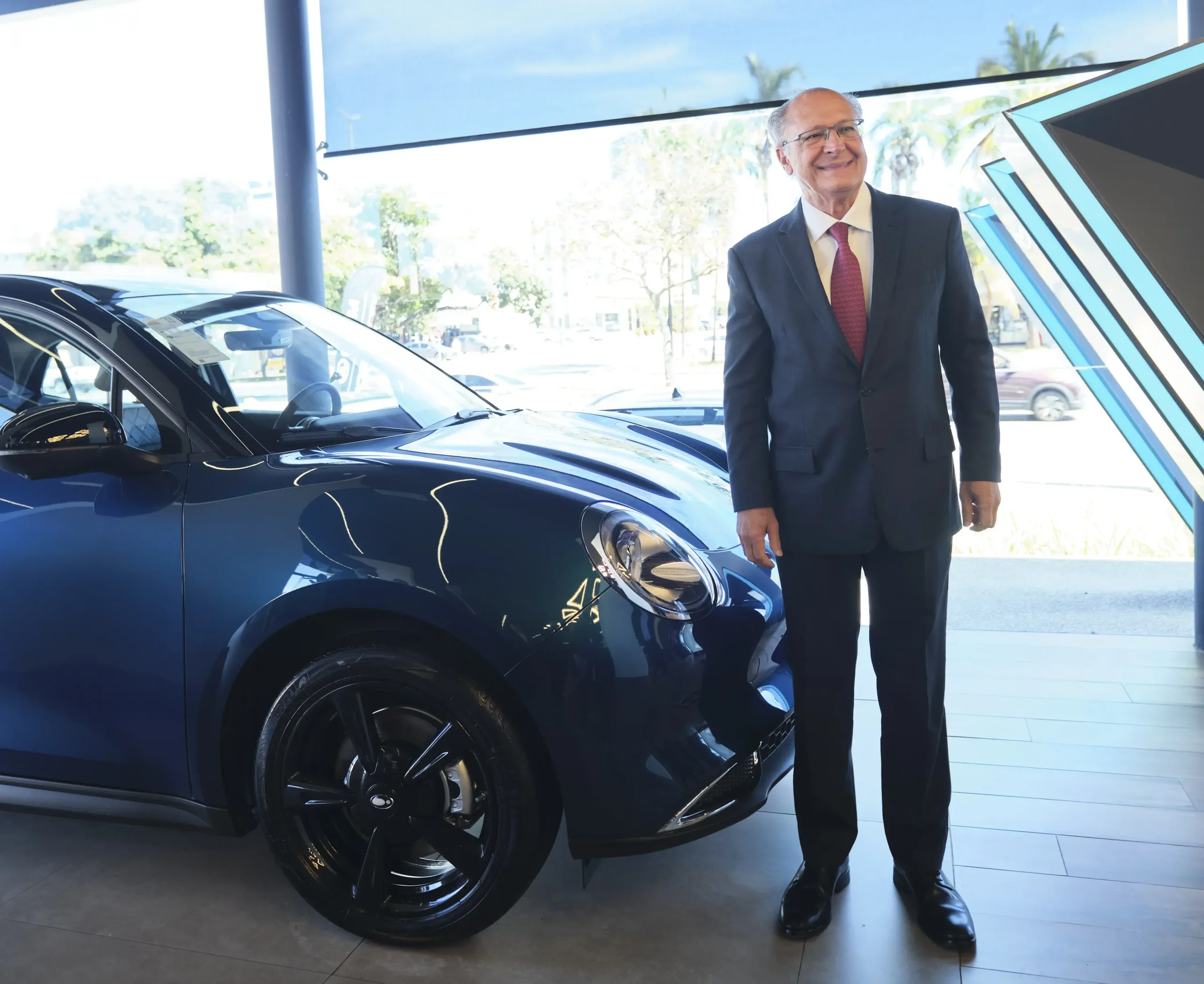 GWM Ora 03 é o carro elétrico de entrada da marca chinesa no Brasil