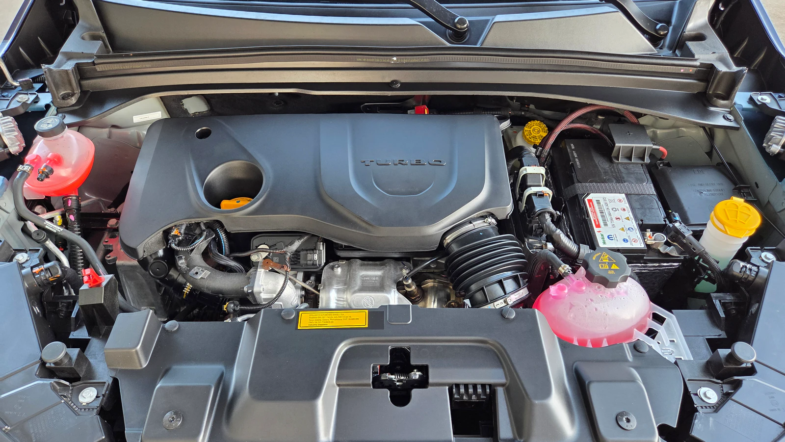 Fiat Toro Volcano Mhev 2027 (6)