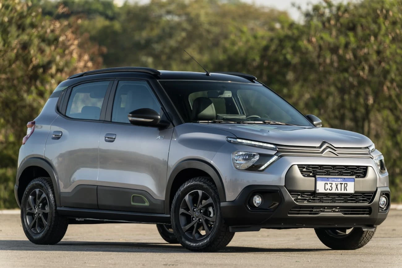 Citroen C3 Xtr 2025 Cinza Frente 3x4 Estatico