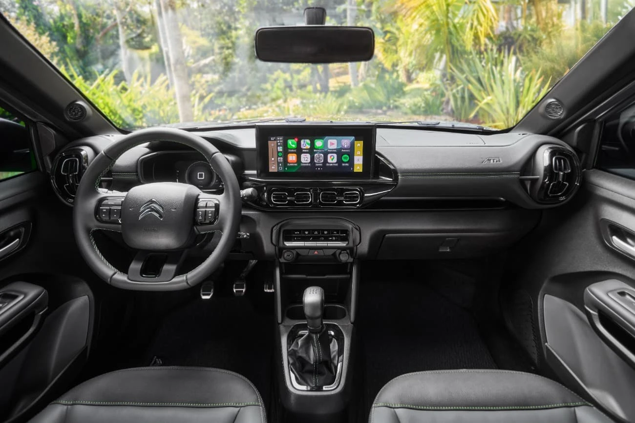 Citroen C3 Xtr 2025 Cinza Interior Painel Frente