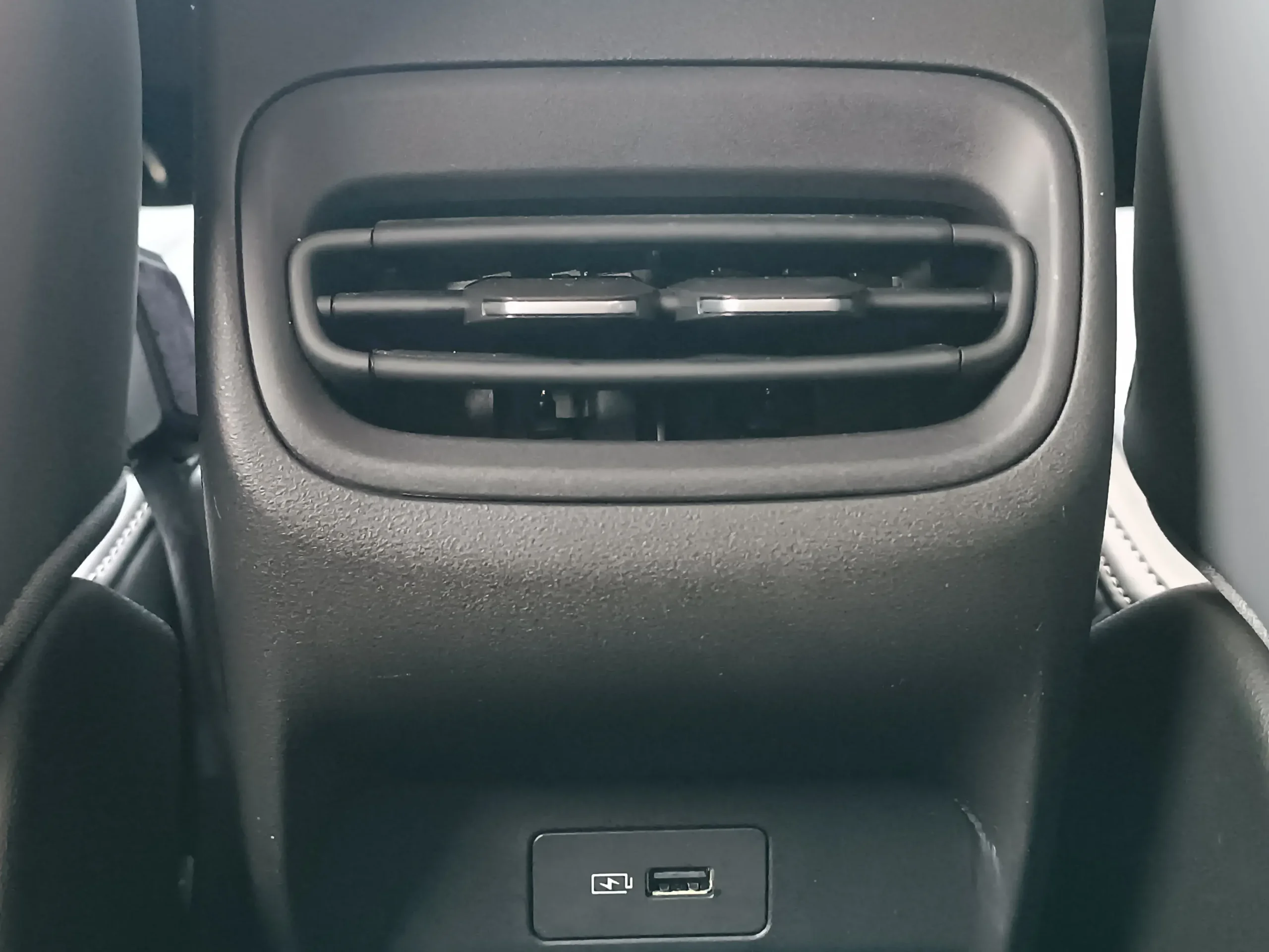 Geely Ex2 (11)