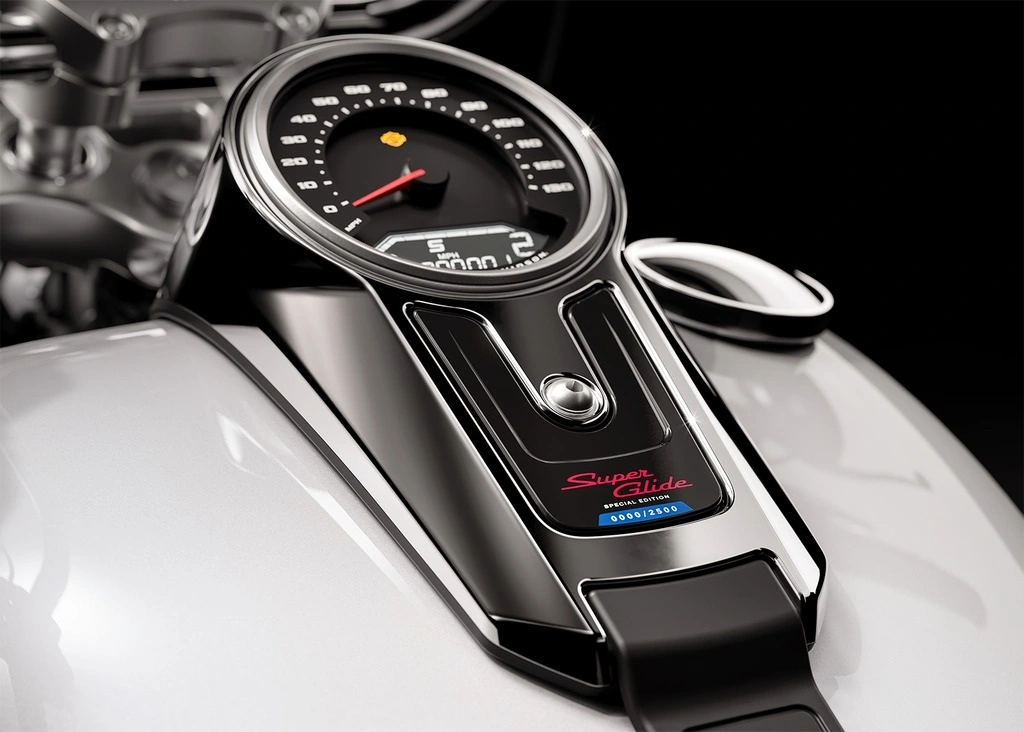 Harley Davidson Super Glide 2026 (5)