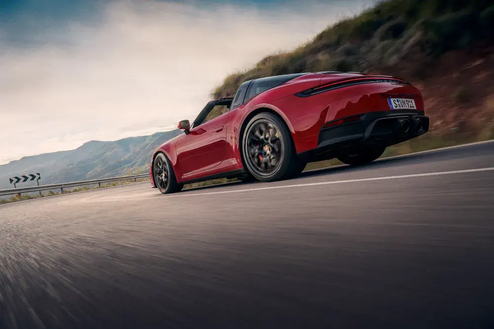 Porsche 911 Targa GTS entra em regime de pré-venda no Brasil