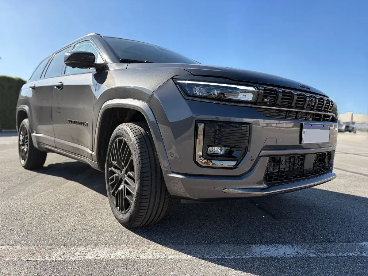 Jeep Commander Blackhawk 2.0