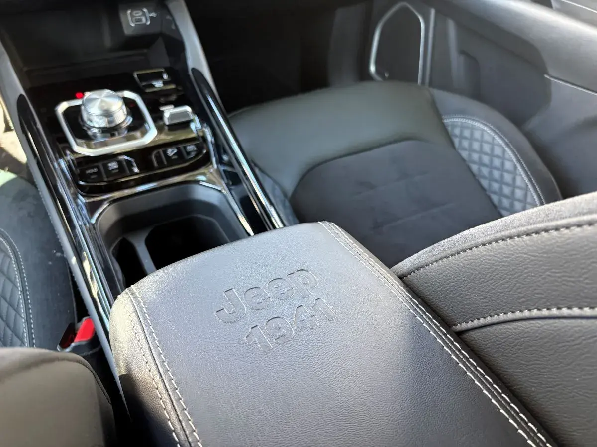 Jeep Commander Blackhawk 2.0