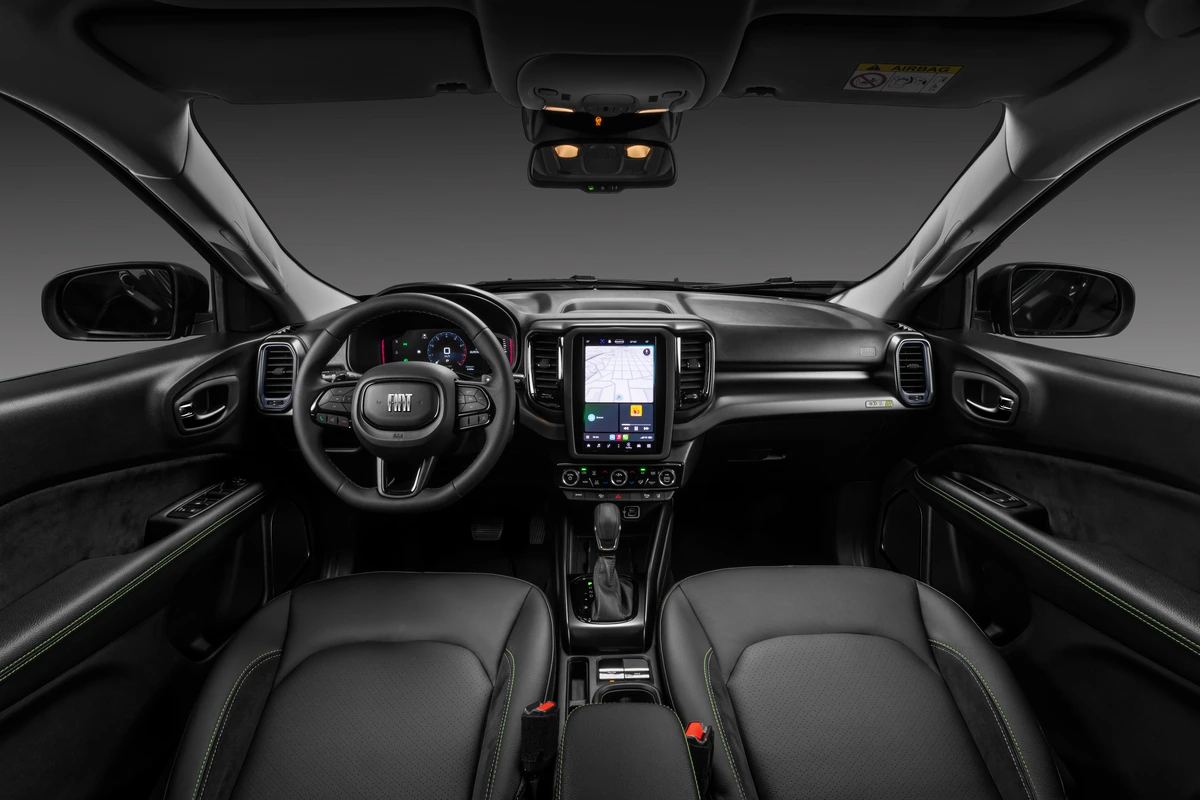 Fiat Toro e Fastback ganham edição especial de 50 anos