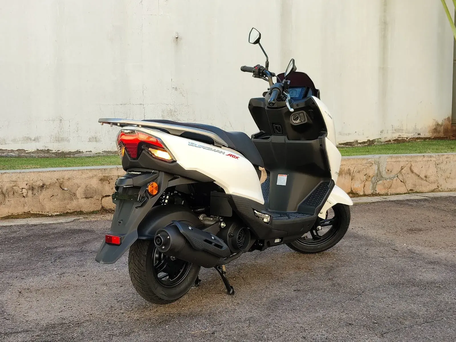 Suzuki Haojue Burgman Adx 125 (9)