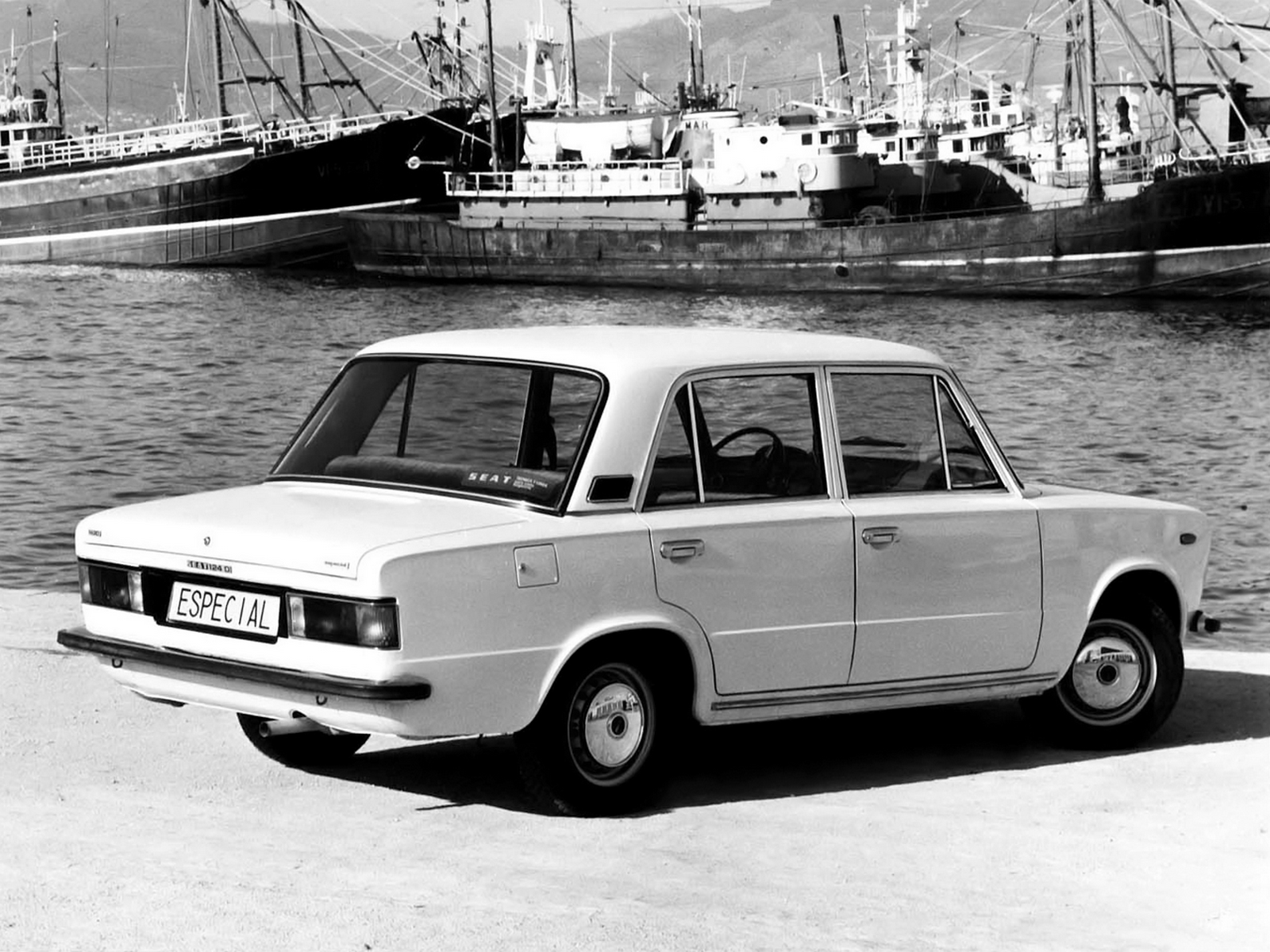 Seat 124 D Especial 1430 F4