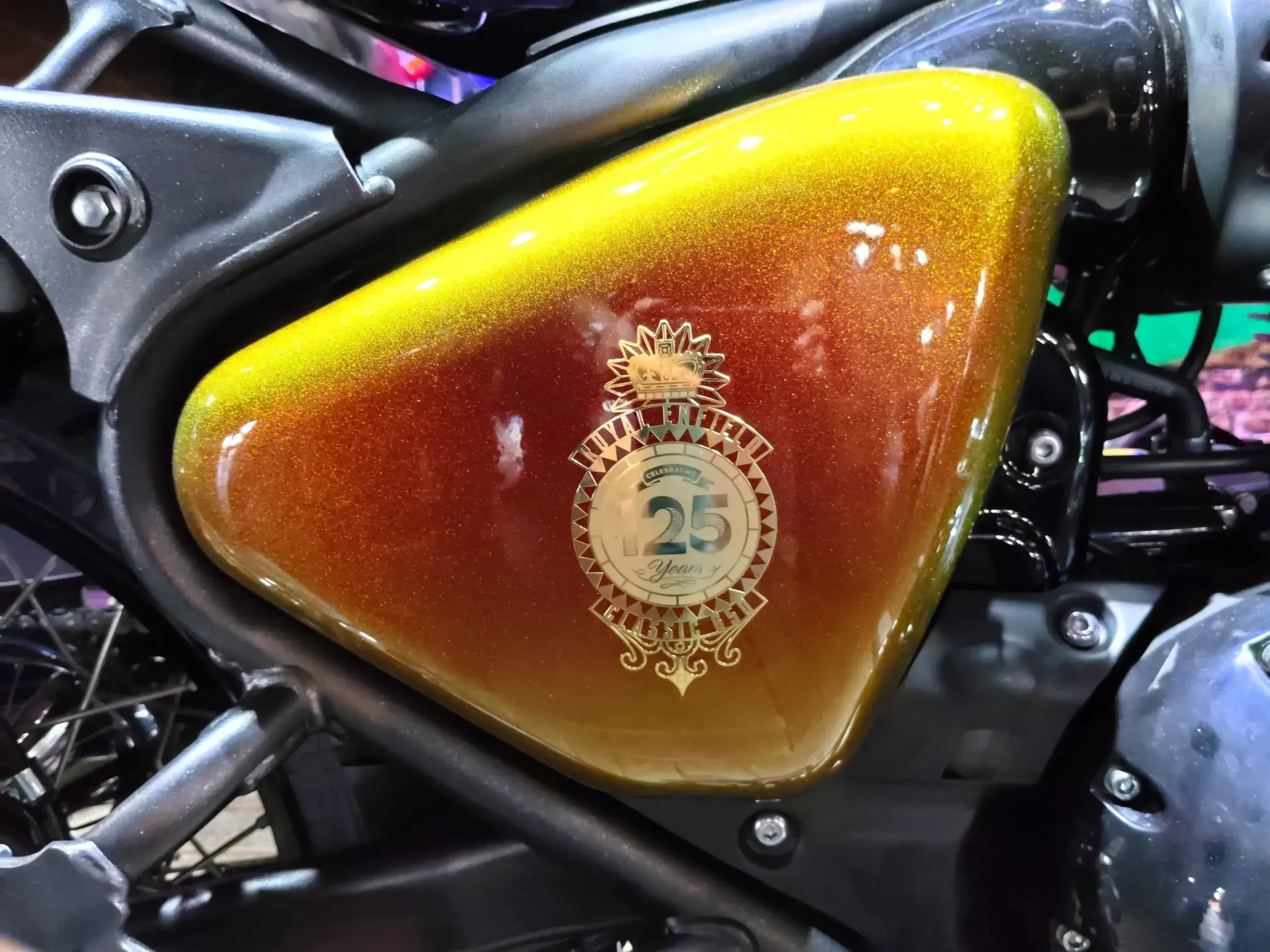 Royal Enfield Classic 650 Edição 125 Anos (3)