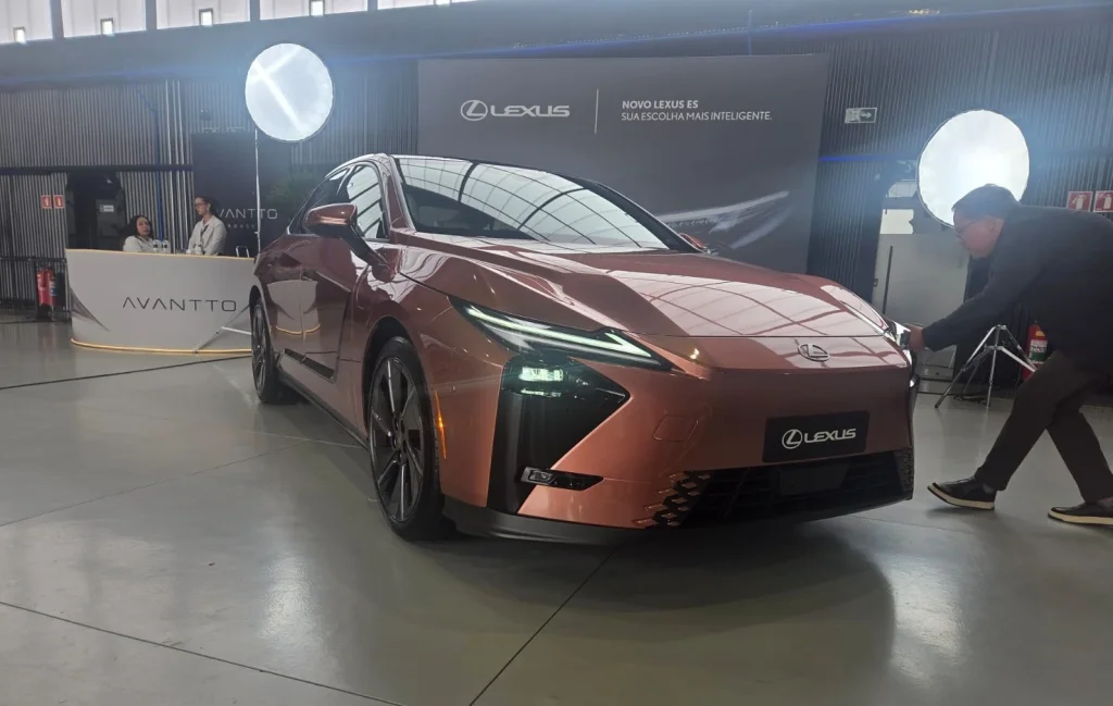 Lexus Es 1