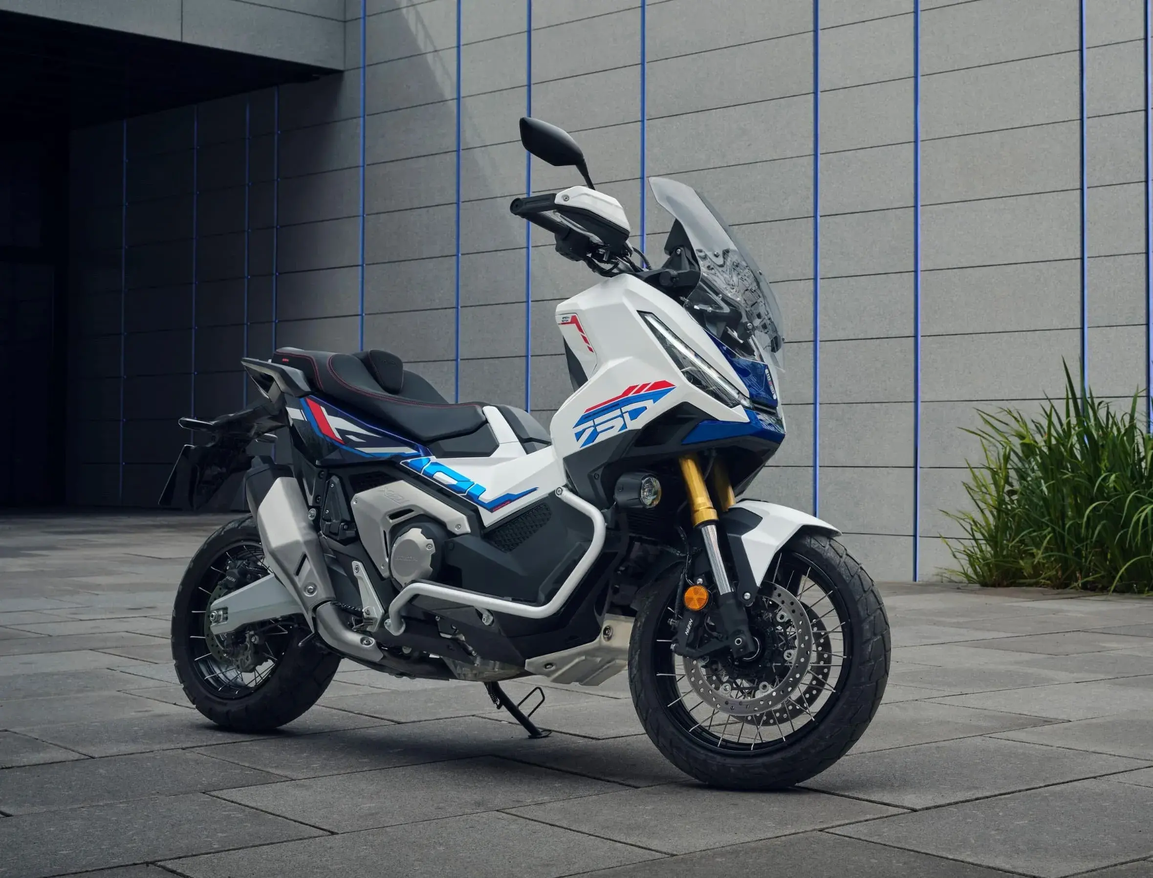 Honda X Adv 2027 4