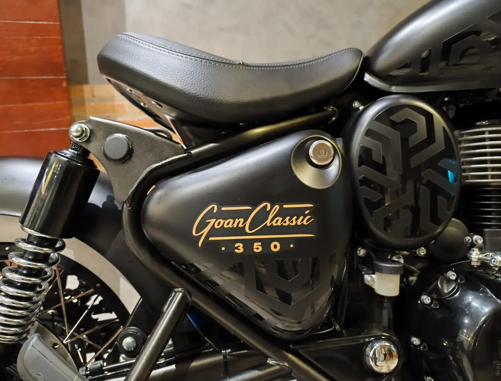 Royal Enfield Goan Classic 650 01