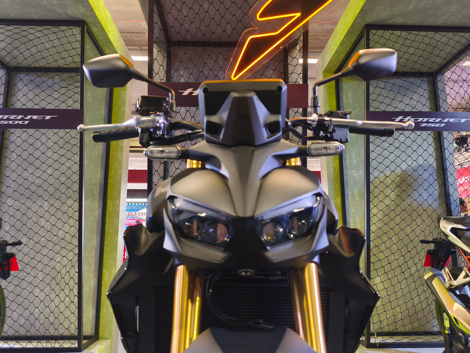 Honda Cb 1000 Hornet (1)