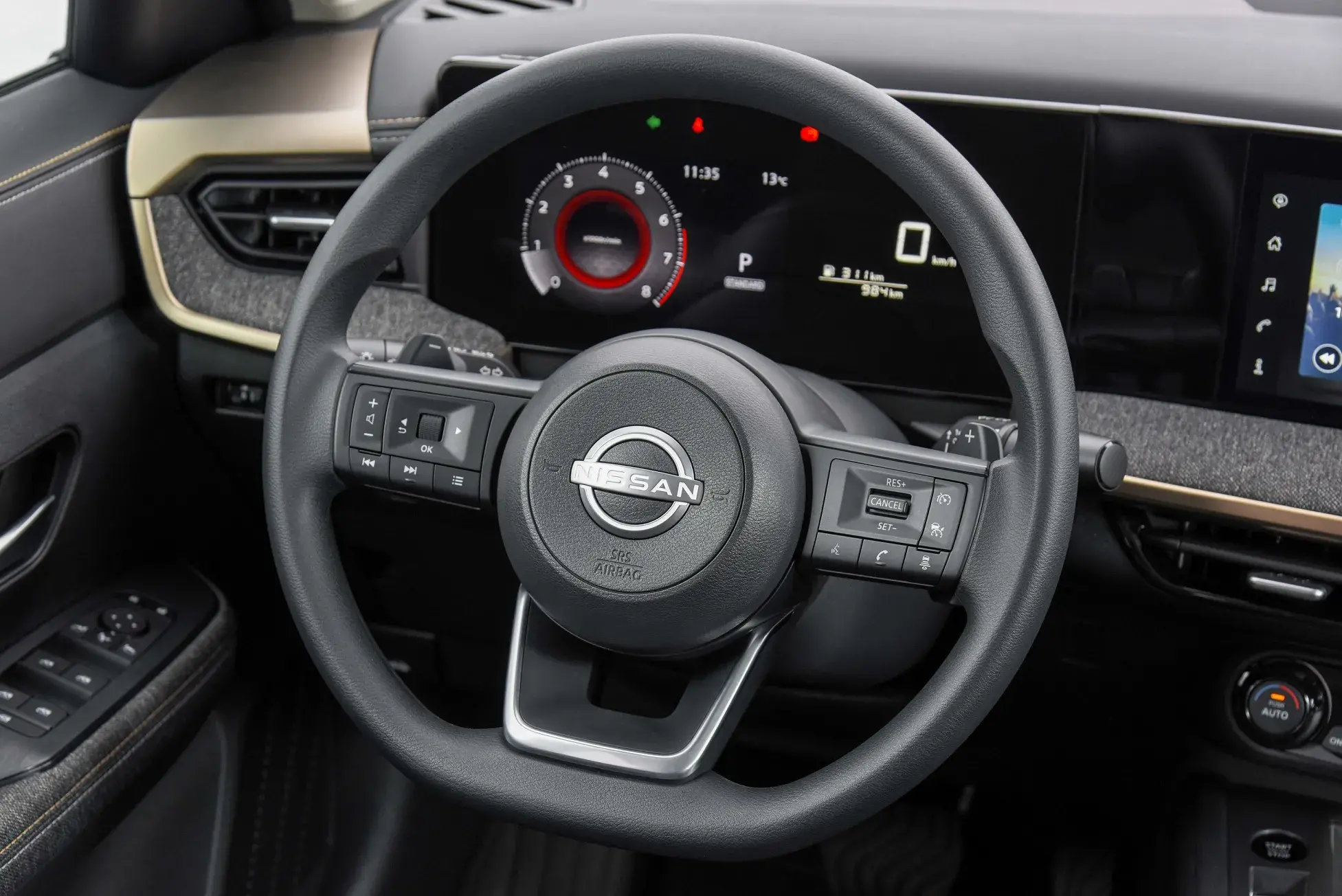 Nissan Kicks Advance 2026 Volante