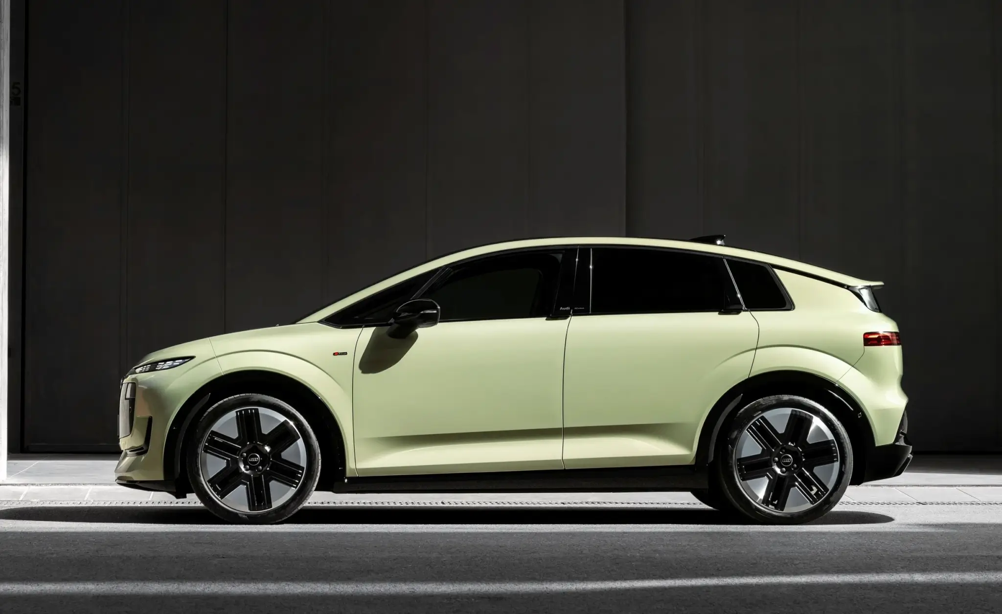 Audi A2 E Tron 4