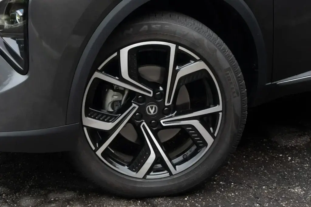 Qual a vida útil do pneu de um carro?