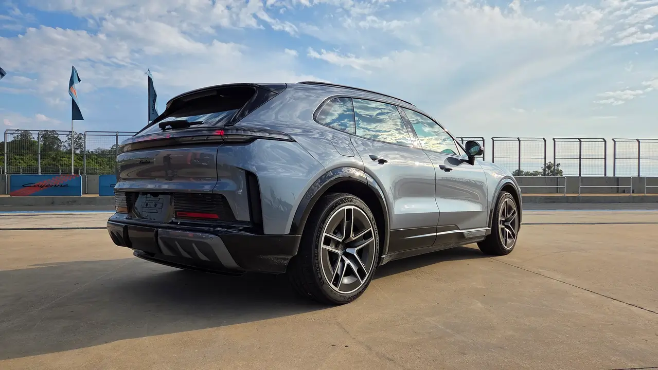 Porsche Cayenne Electric Turbo