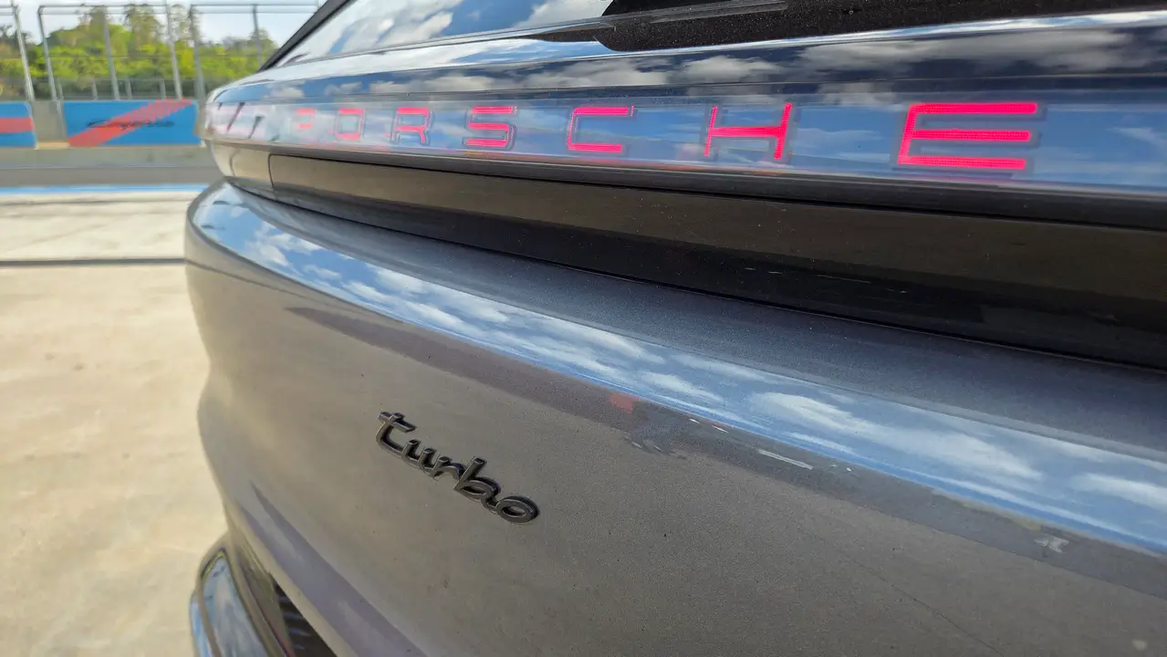Porsche Cayenne Electric Turbo