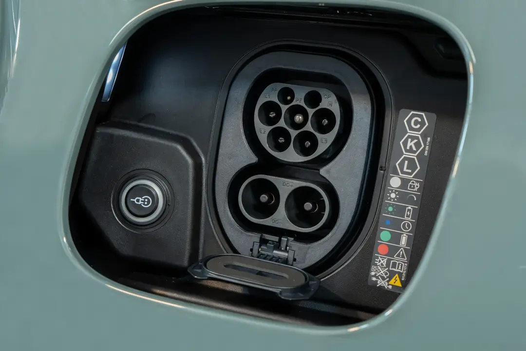 Porsche Cayenne Electric