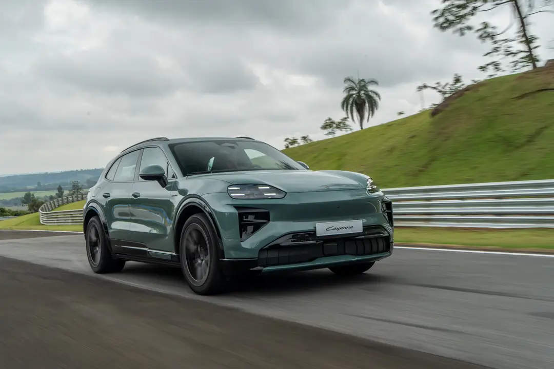 Porsche Cayenne Electric