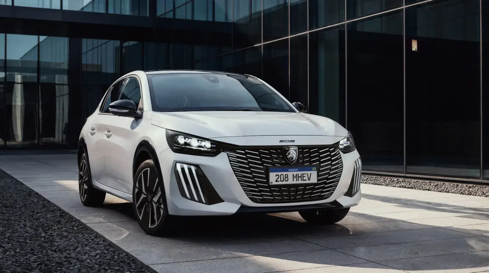 Carros novos mais baratos para fugir do rodízio: Peugeot 208 GT MHEV